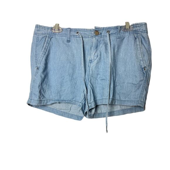 GAP Women's Light Washed  Drawstring with pockets Denim Shorts  Sz 8 - Picture 1 of 8